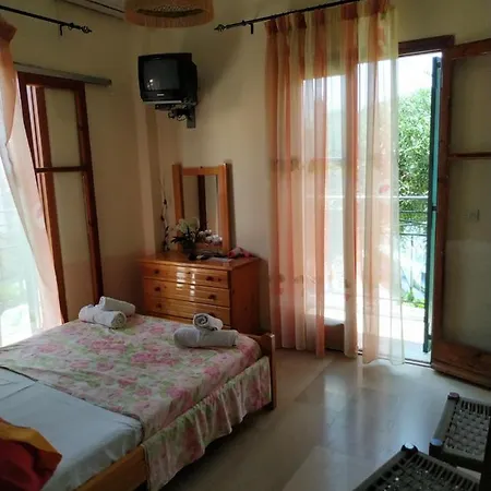 ゲストハウス Flowers ベニテス