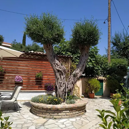 Flowers Πανσιόν *