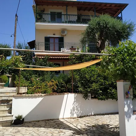 Πανσιόν Flowers